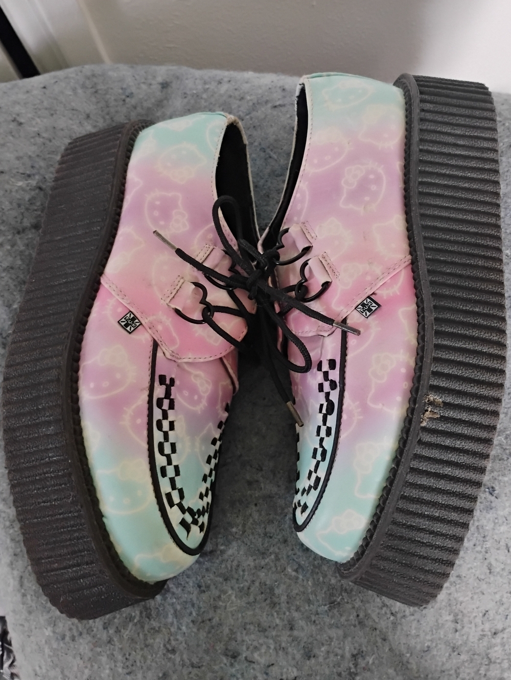 T.U.K. Hello Kitty Platform Creepers - Picture 2 of 7